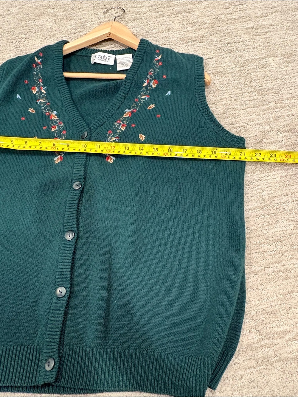 Vintage Tabi Forest Green Floral Embroidered Sweater Vest | Made in Canada | - Picture 7 of 8